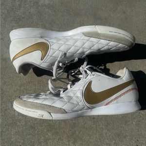 Nike Tiempo - Ronaldinho Limited Edition